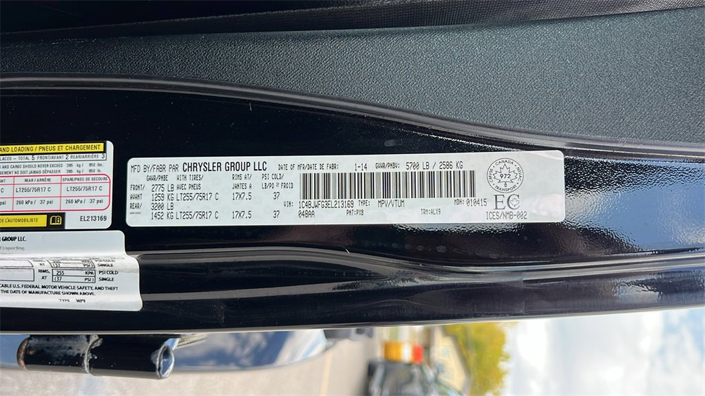 Used 2014 Jeep Wrangler Unlimited Rubicon w/ Dual Top Group image 11