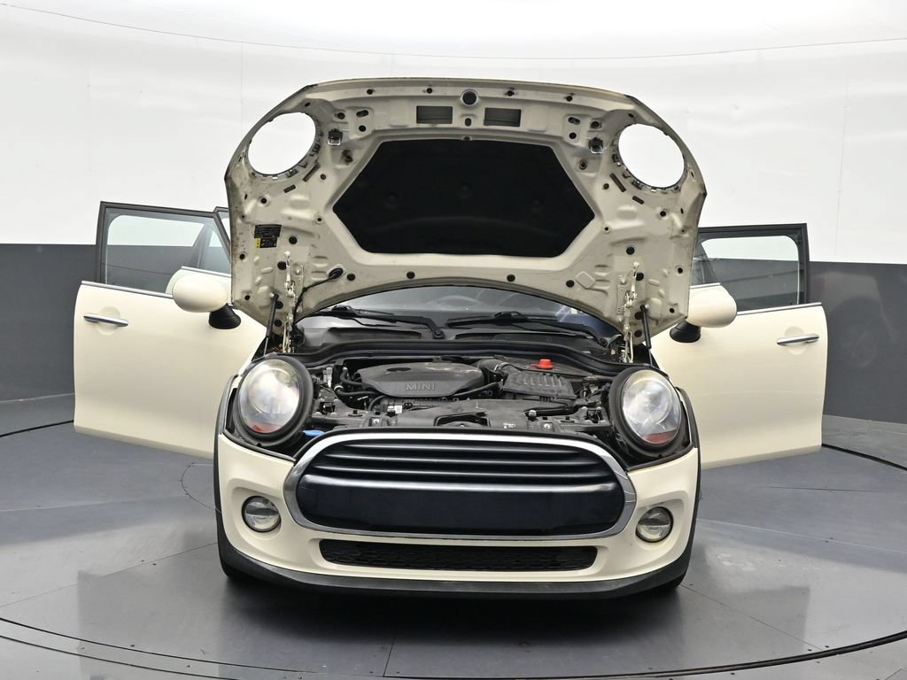 Used 2019 MINI Cooper 4-Door Hardtop w/ Signature Upholstery Package FWD image 37