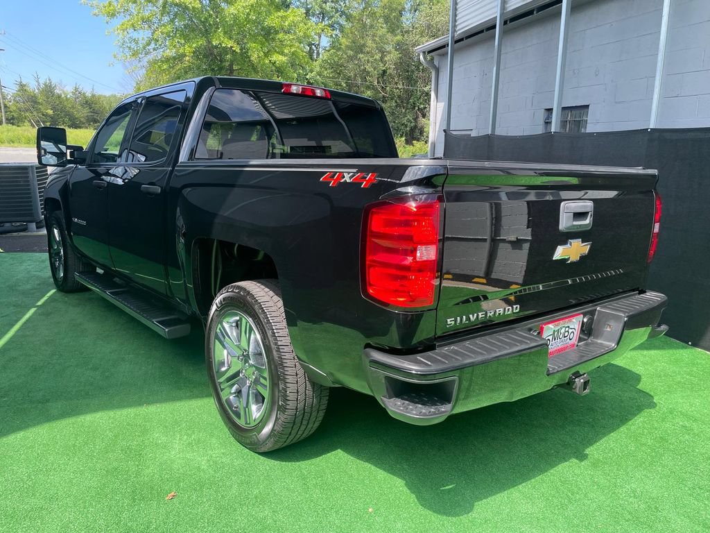 Used 2018 Chevrolet Silverado 1500 Custom w/ Custom Value Package AWD/4WD image 6
