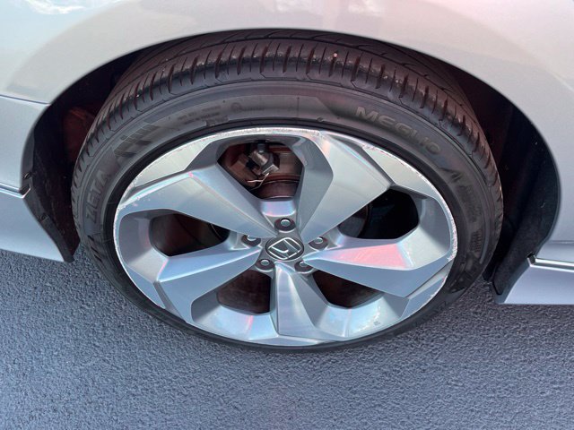 Used 2018 Honda Accord Touring image 22
