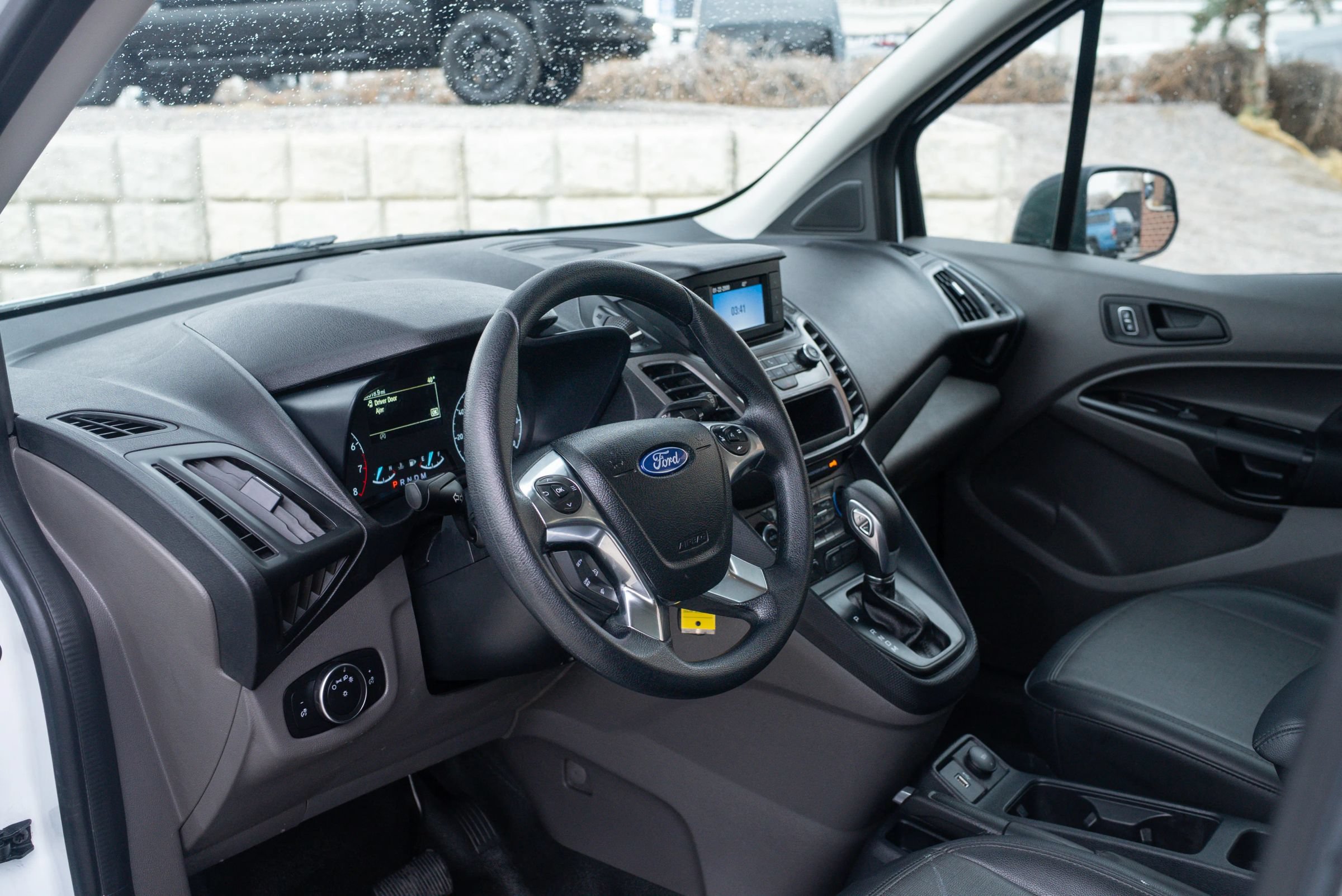 Used 2023 Ford Transit Connect XL FWD image 17