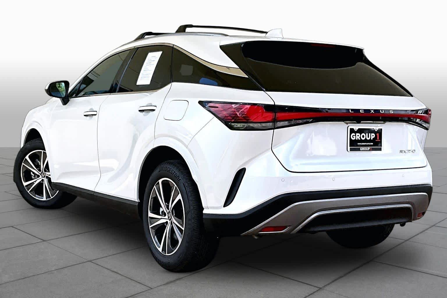 Used 2026 Lexus RX 350 Premium w/ Accessory Package (2T) FWD image 10