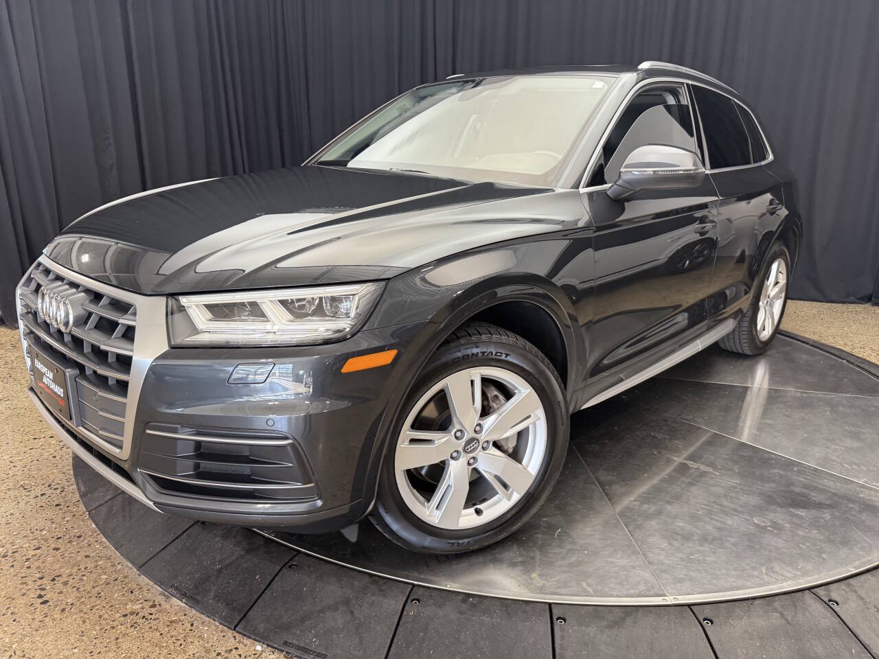 Used 2018 Audi Q5 2.0T Premium Plus w/ Premium Plus Package AWD/4WD image 2