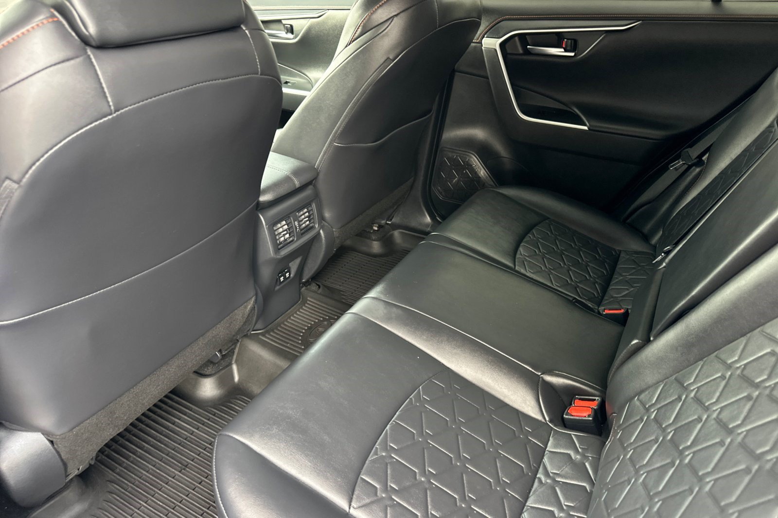 Used 2019 Toyota RAV4 Adventure AWD/4WD image 26