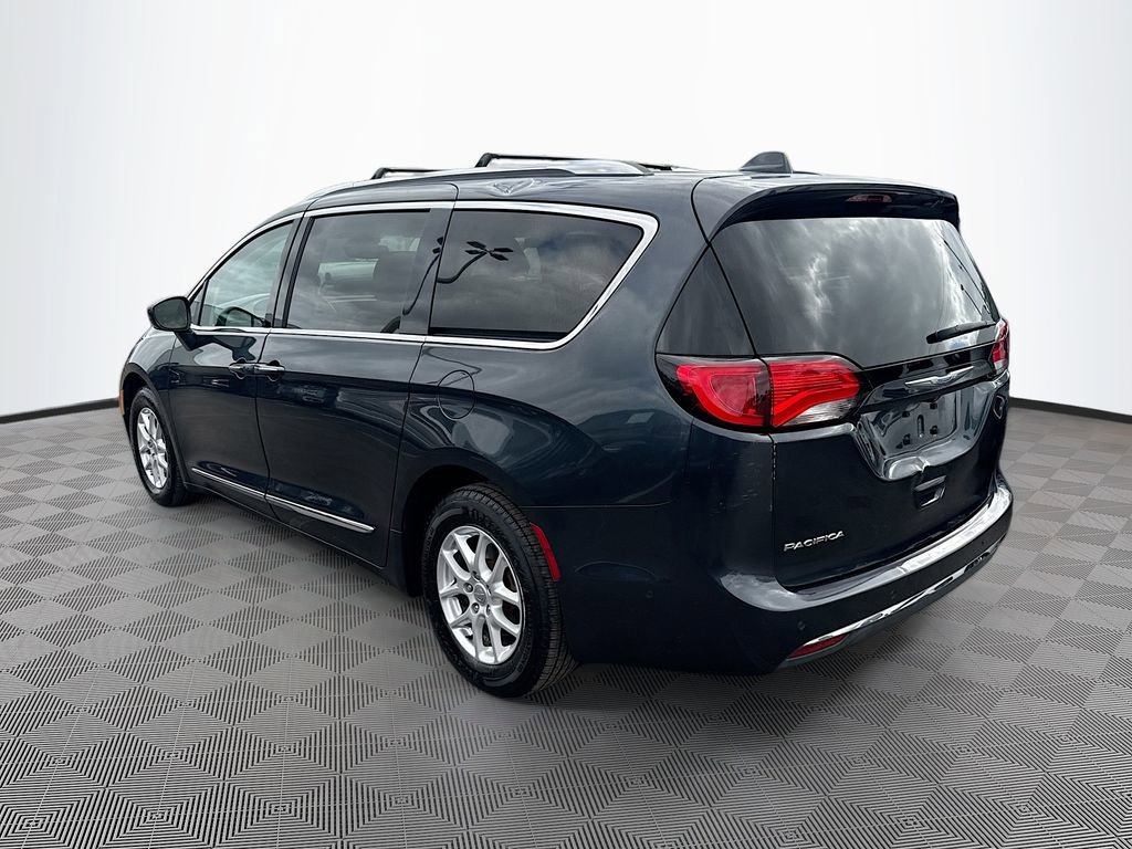 Used 2020 Chrysler Pacifica Touring-L w/ Advanced Safetytec Group image 8