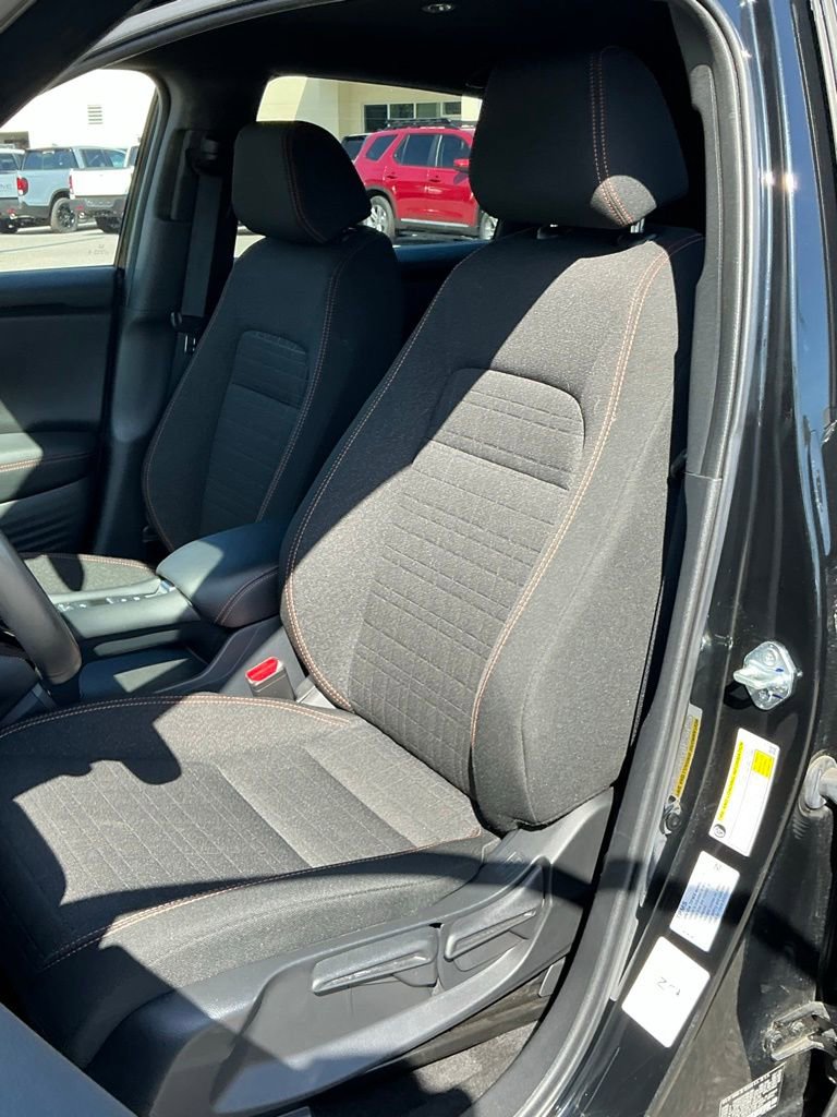 Certified 2025 Honda HR-V Sport image 28