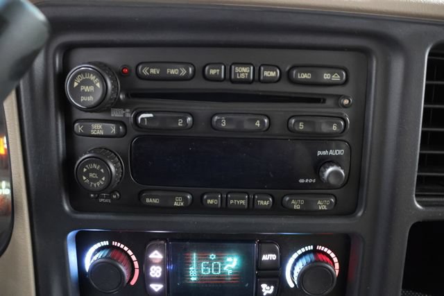 Used 2004 Chevrolet Silverado 2500 LT w/ Heavy-Duty Power Package AWD/4WD image 23