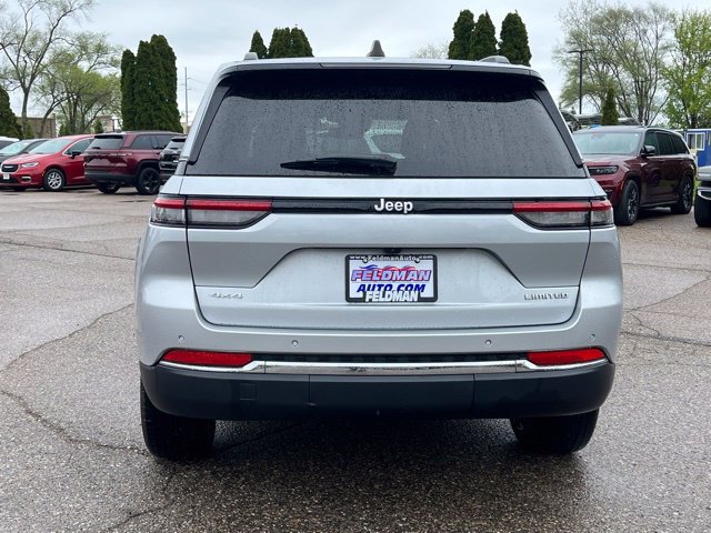 Used 2024 Jeep Grand Cherokee Limited AWD/4WD image 4