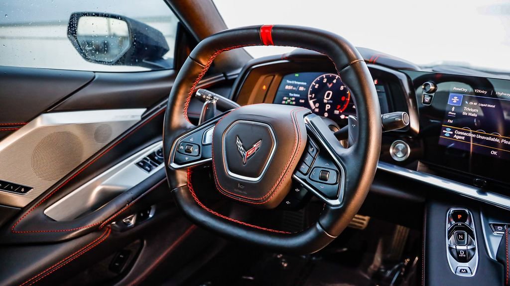 Used 2021 Chevrolet Corvette Stingray Premium Cpe w/ Z51 Performance Package image 18
