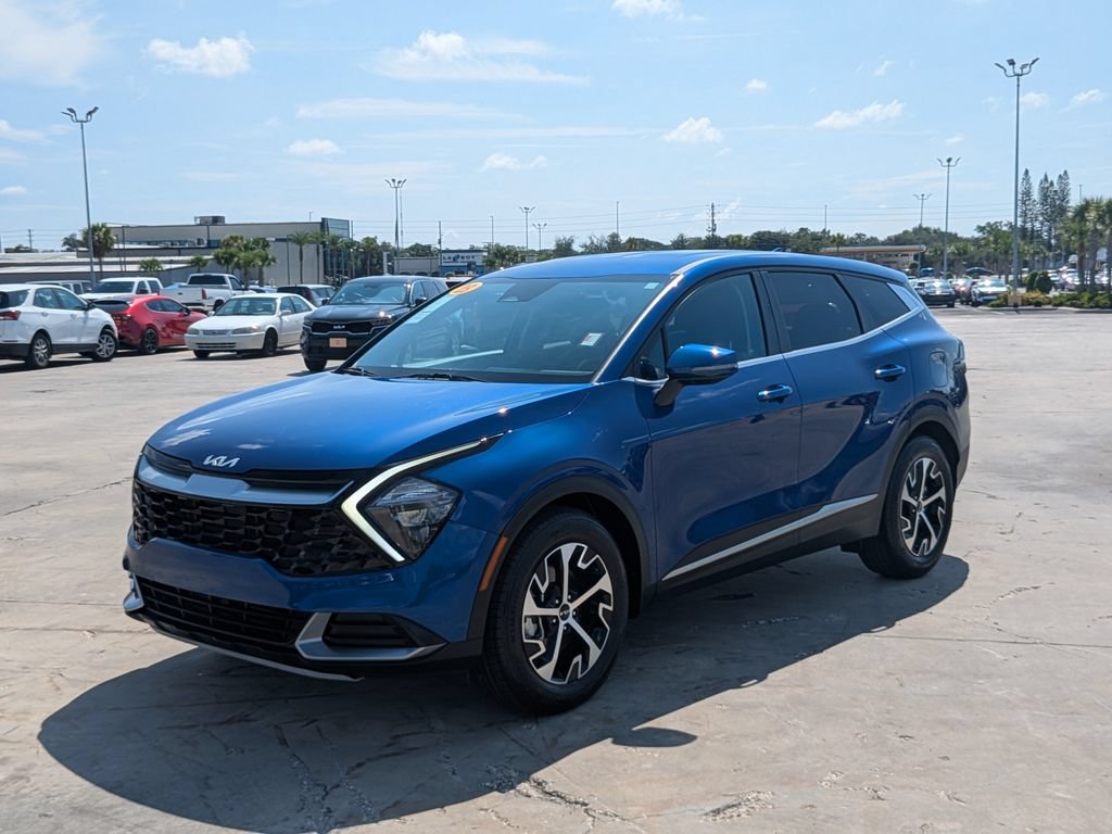 Certified 2023 Kia Sportage EX FWD image 4