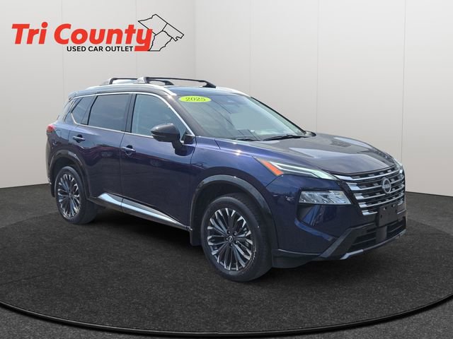 Used 2025 Nissan Rogue Platinum w/ Platinum Premium Package image 1