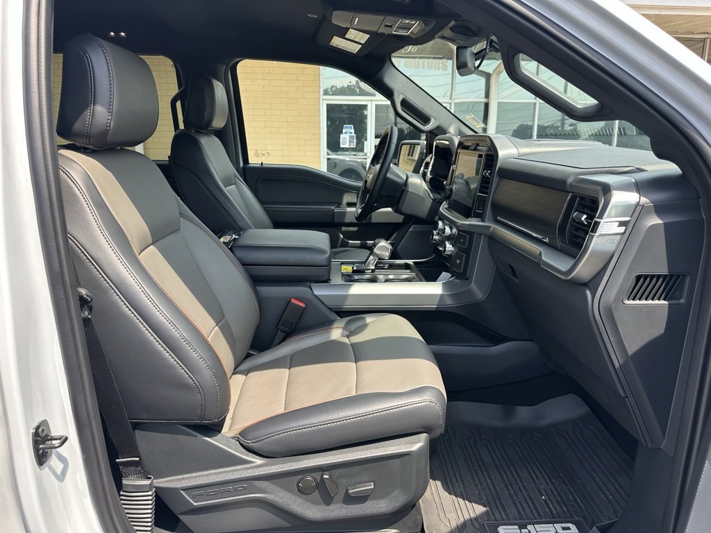 Used 2025 Ford F150 Lariat w/ Equipment Group 501A Mid image 16