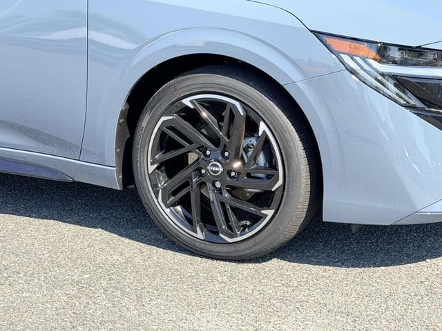 New 2026 Nissan Sentra SR w/ SR Premium Package FWD image 7