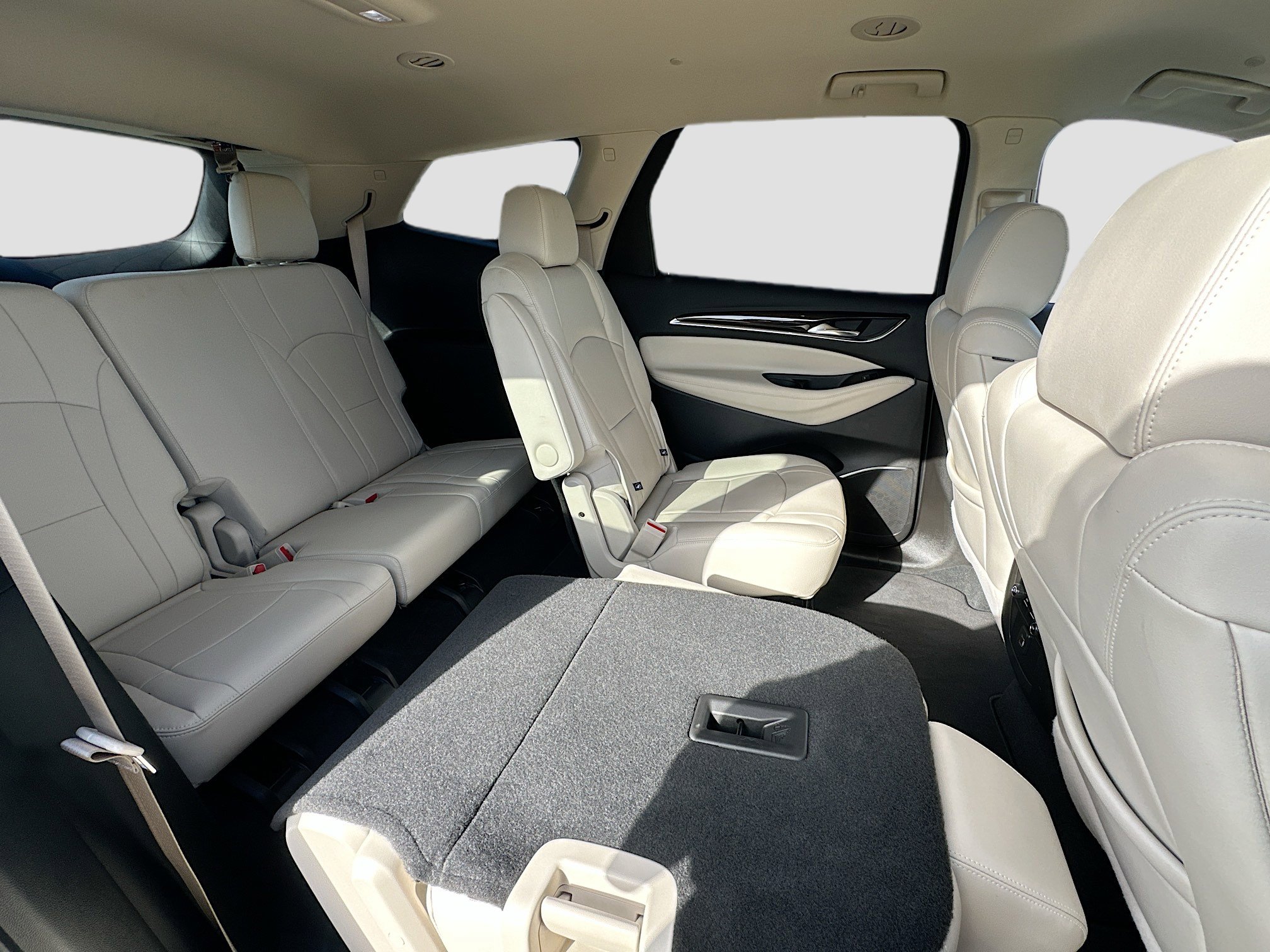 Used 2024 Buick Enclave Essence FWD image 25