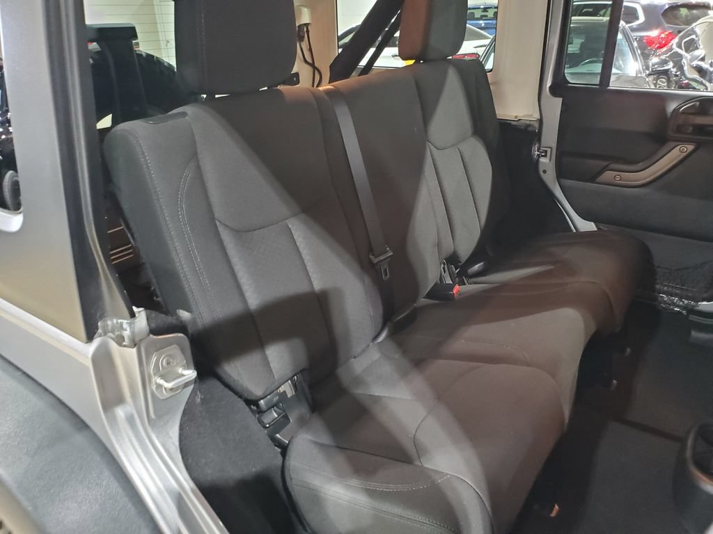 Used 2016 Jeep Wrangler Unlimited Sport w/ Quick Order Package 24S AWD/4WD image 21