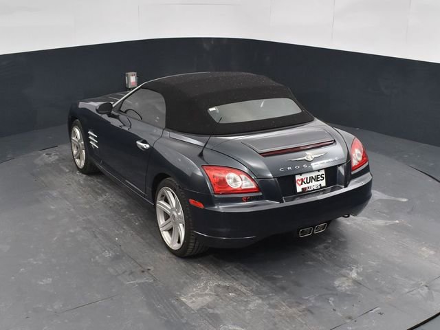 Used 2008 Chrysler Crossfire Limited image 33