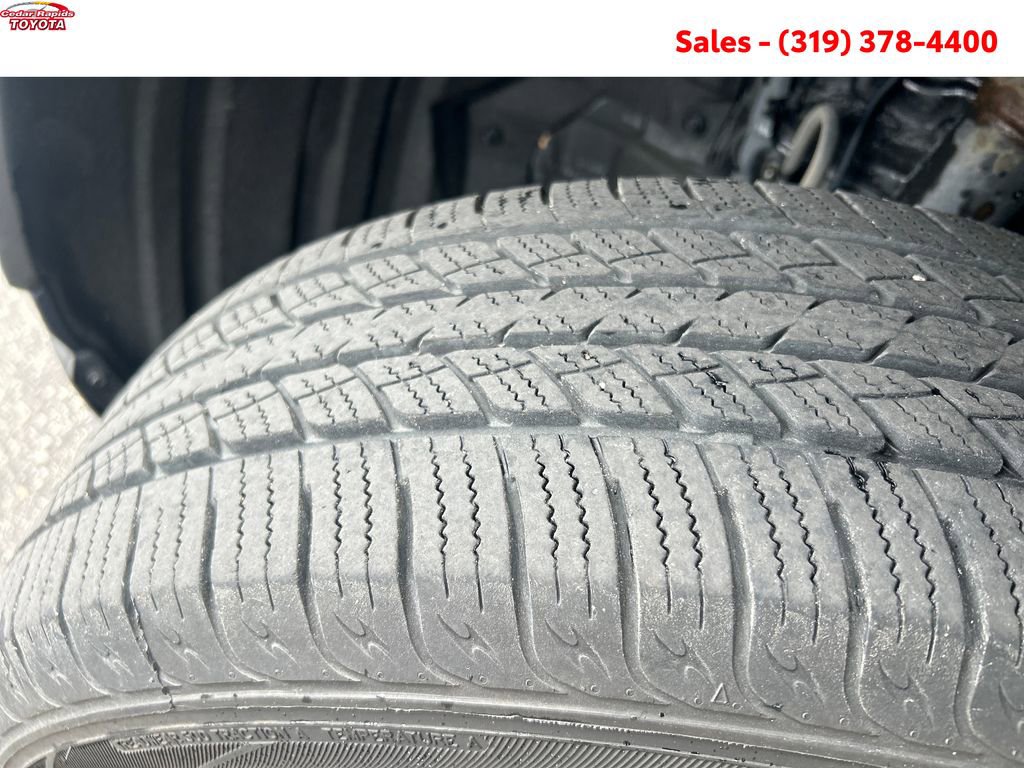 Certified 2021 Toyota RAV4 XLE Premium image 26