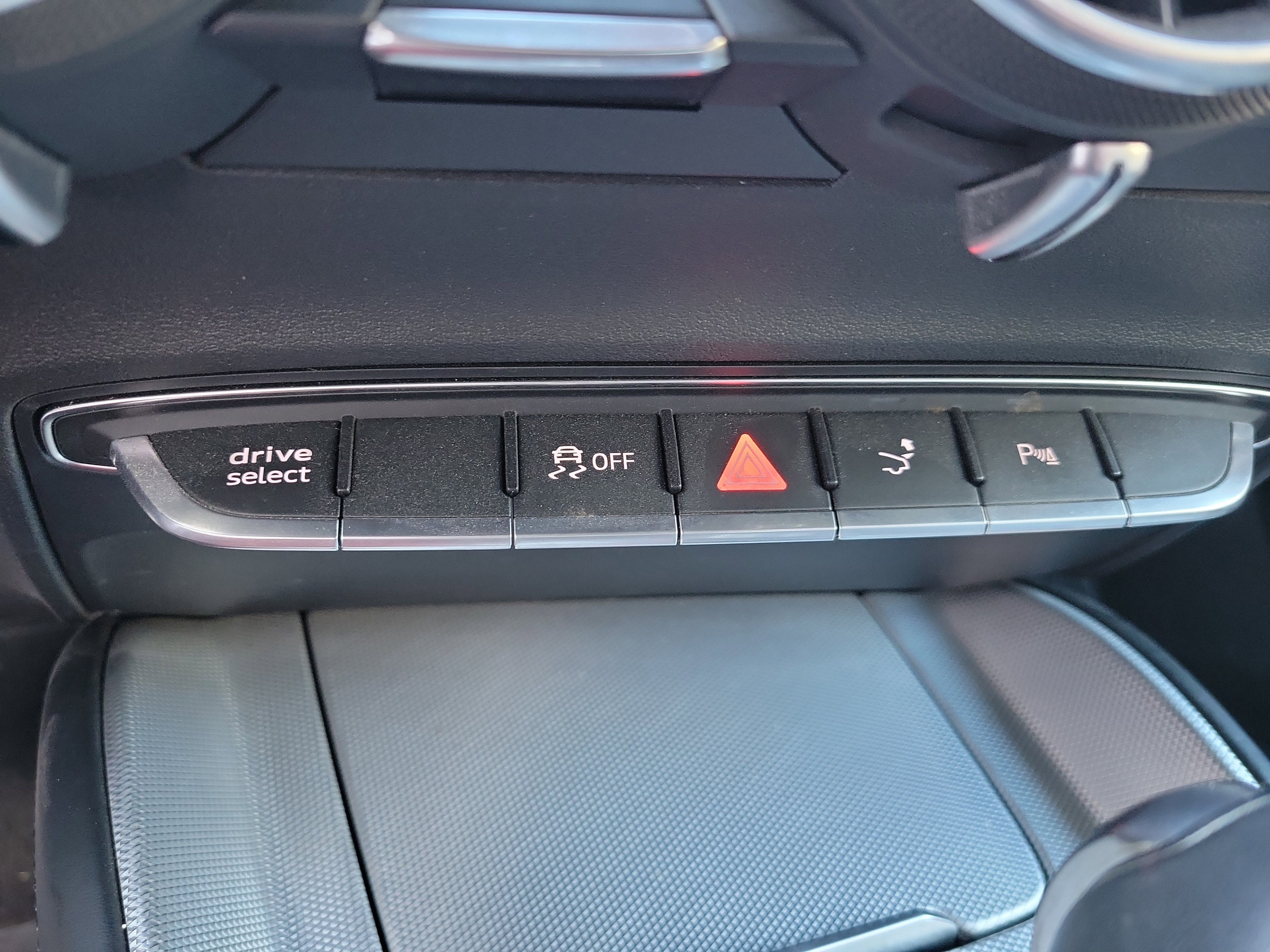 Used 2016 Audi TT 2.0T w/ Technology Package image 13