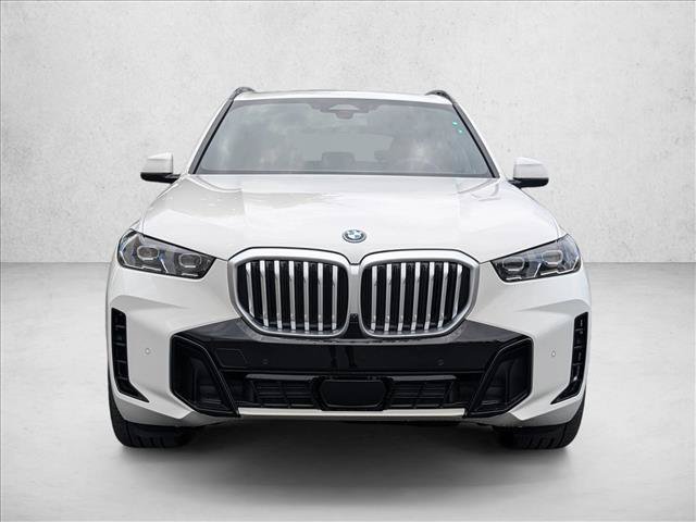 New 2026 BMW X5 xDrive50e w/ M Sport Package AWD/4WD image 3