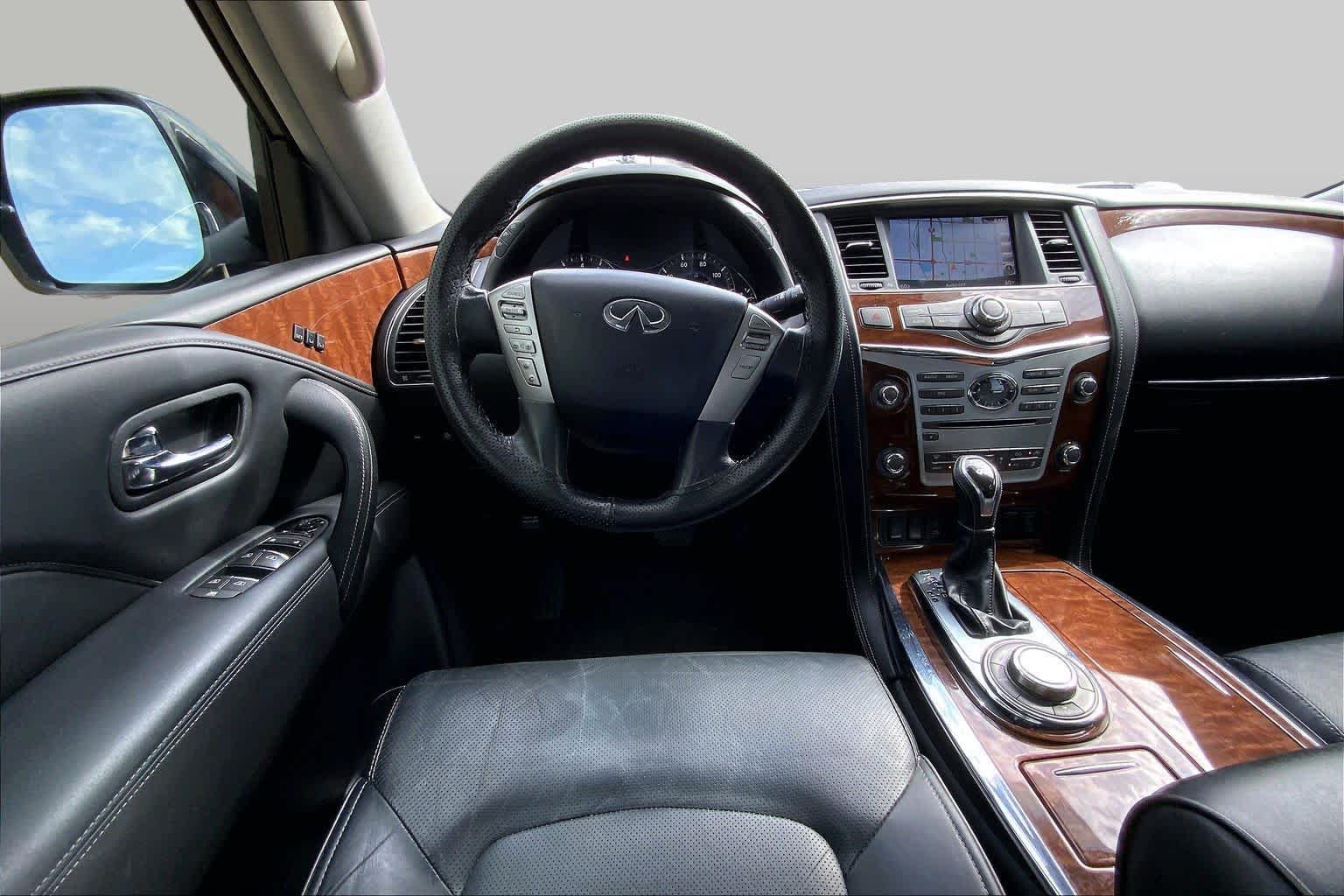 Used 2019 INFINITI QX80 Luxe w/ All-Season Package AWD/4WD image 6