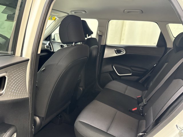 Used 2021 Kia Soul LX image 17