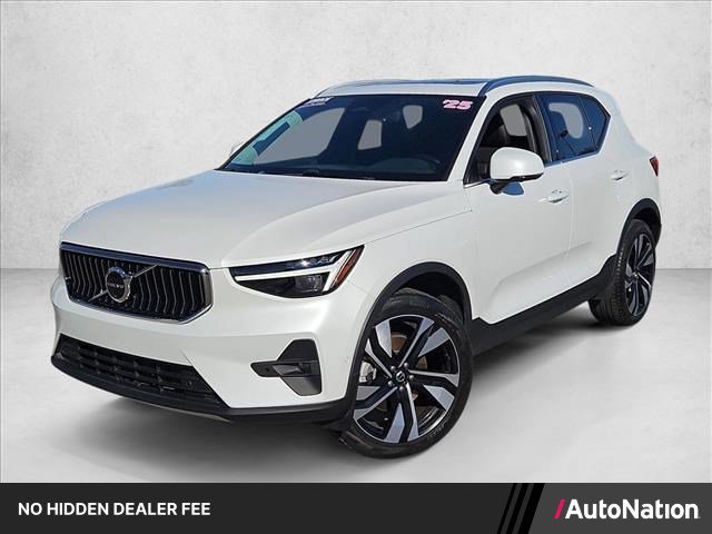 Used 2025 Volvo XC40 B5 Ultra w/ Climate Package AWD/4WD image 1
