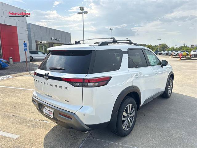 New 2026 Nissan Pathfinder SL FWD image 7