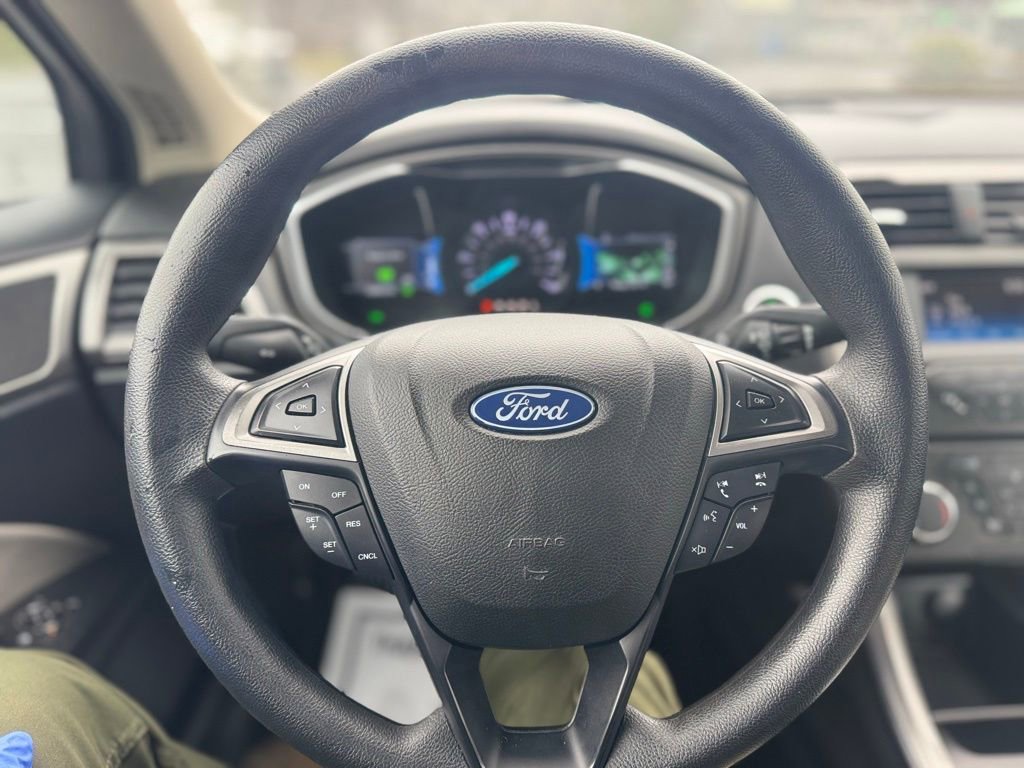 Used 2018 Ford Fusion S FWD image 21