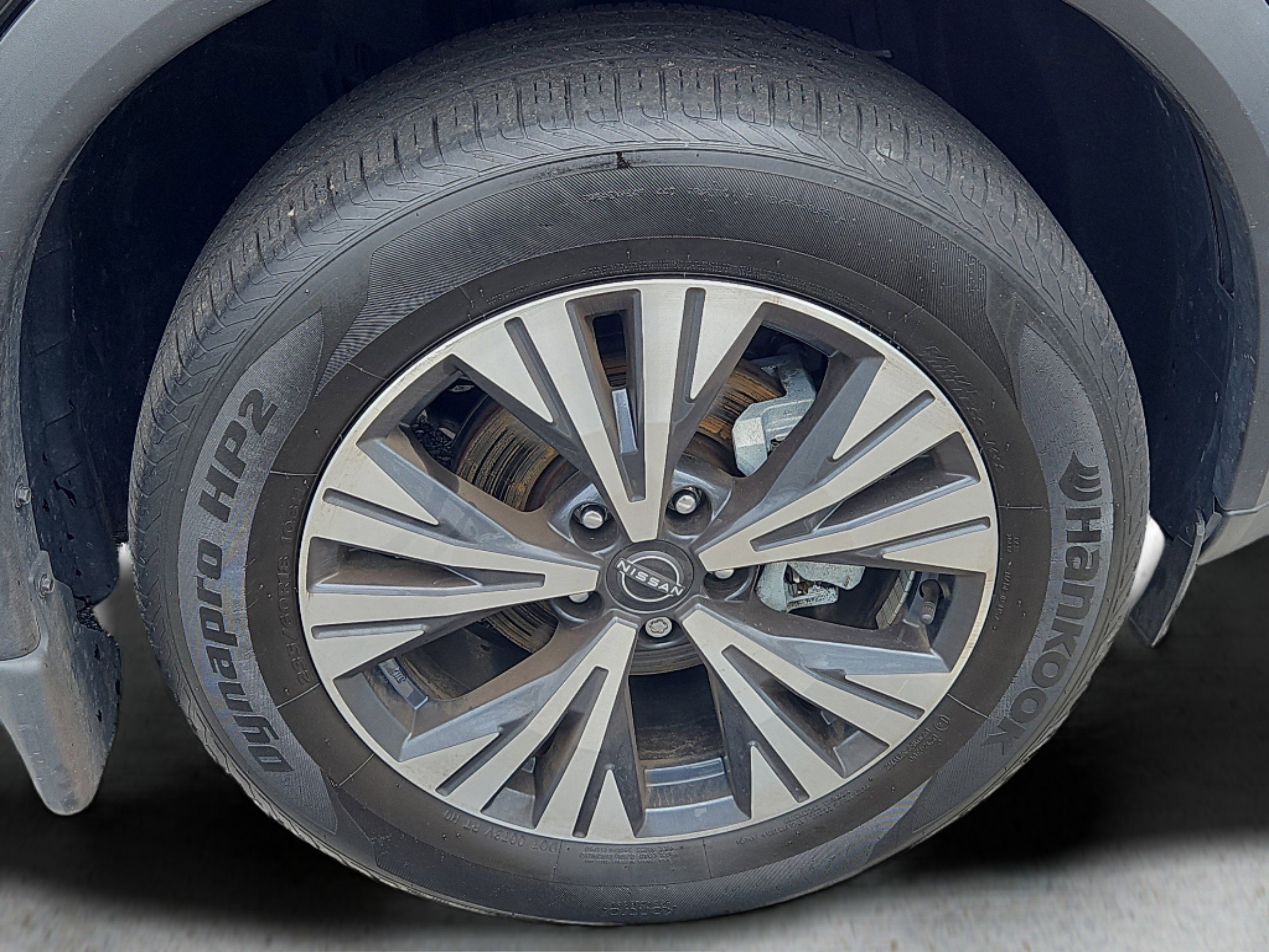 Used 2022 Nissan Rogue SV w/ SV Premium Package image 4