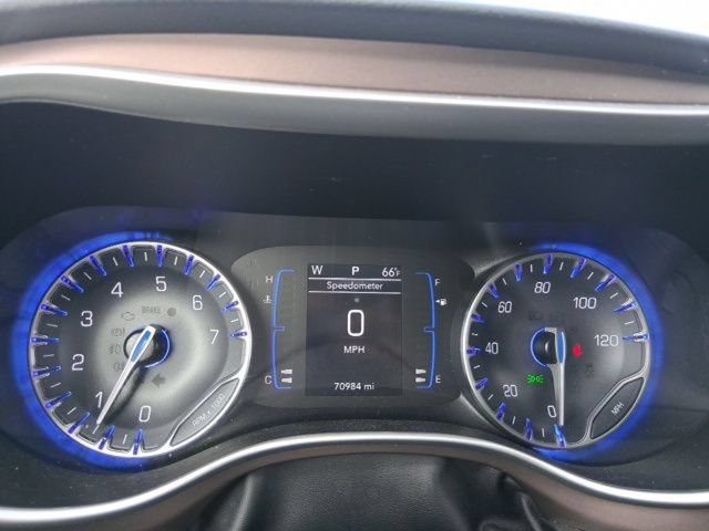 Used 2023 Chrysler Voyager LX FWD image 19