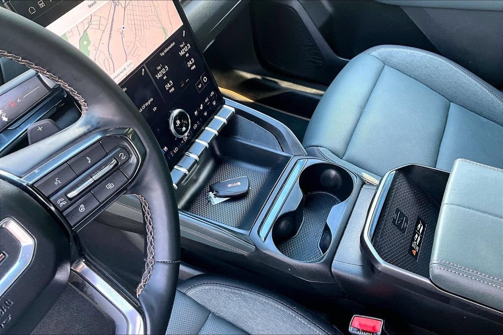Used 2026 GMC Terrain AT4 w/ Convenience Package III AWD/4WD image 18