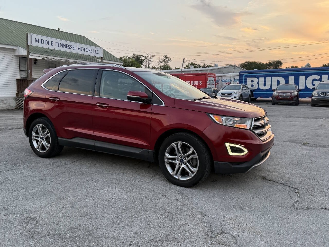 Used 2016 Ford Edge Titanium w/ Technology Package AWD/4WD image 13