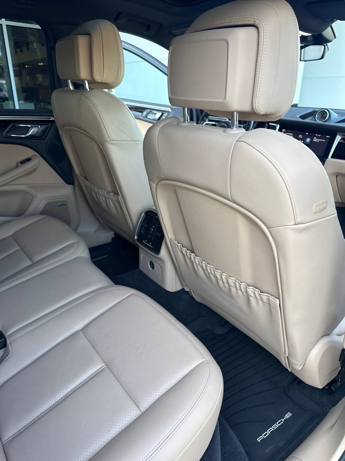 Used 2019 Porsche Macan S AWD/4WD image 26