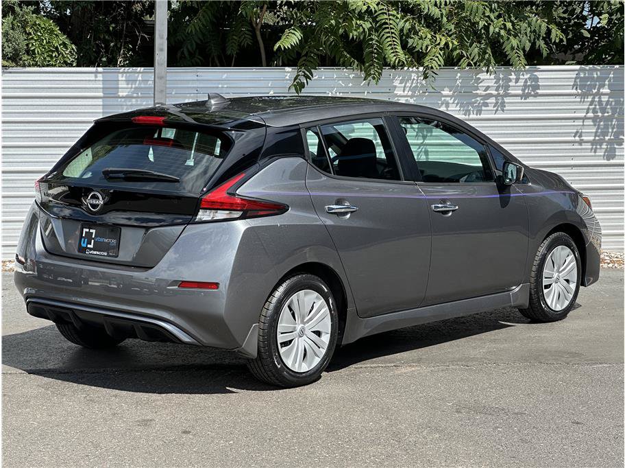 Used 2025 Nissan Leaf S FWD image 10