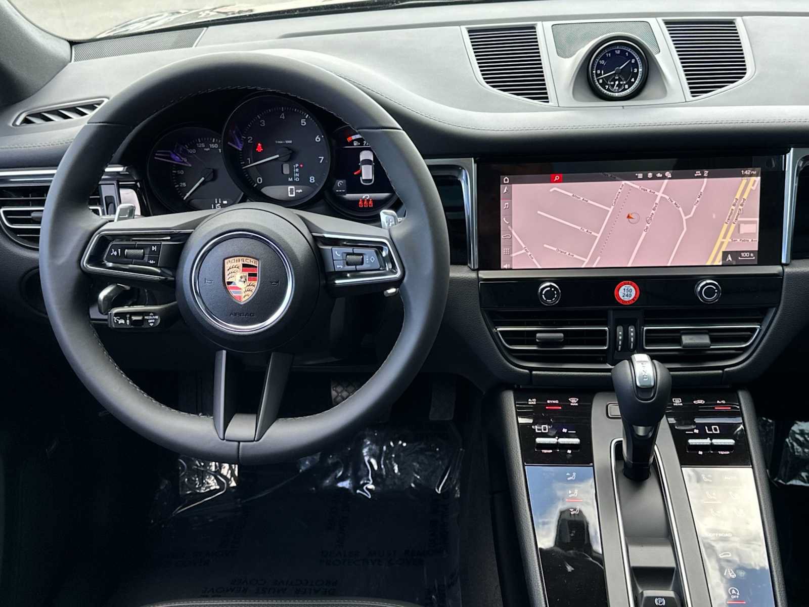 New 2025 Porsche Macan AWD/4WD image 14
