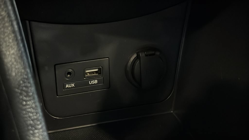 Used 2014 Hyundai Accent SE FWD image 28