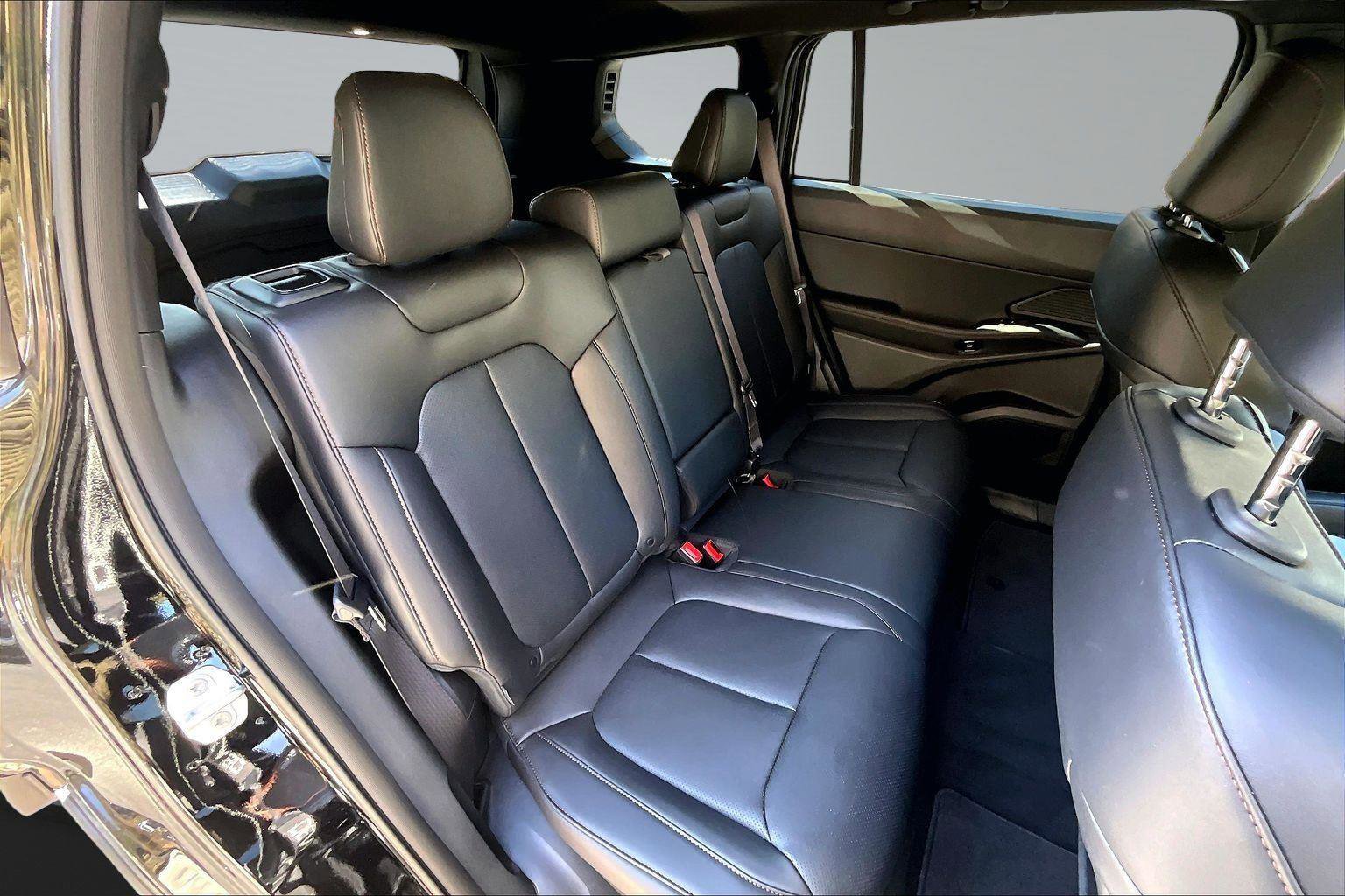 New 2026 Jeep Cherokee Limited image 10