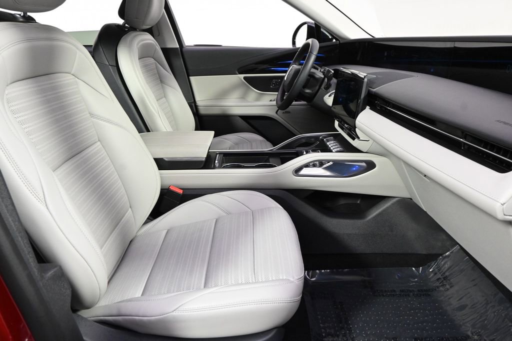 New 2026 Lincoln Nautilus Reserve w/ Jet Appearance Package AWD/4WD image 16