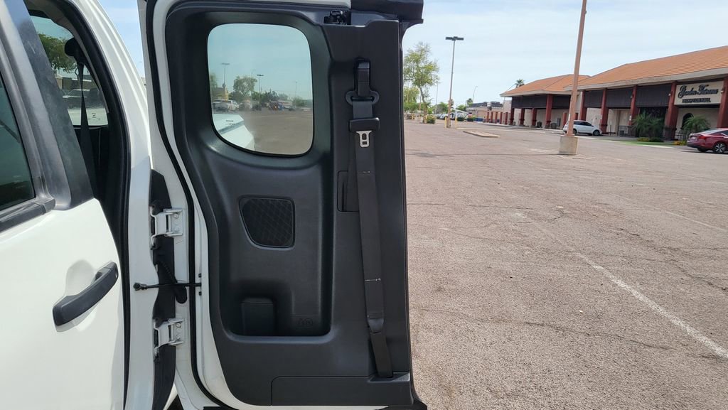Used 2024 Nissan Frontier S w/ S Utility Package image 25