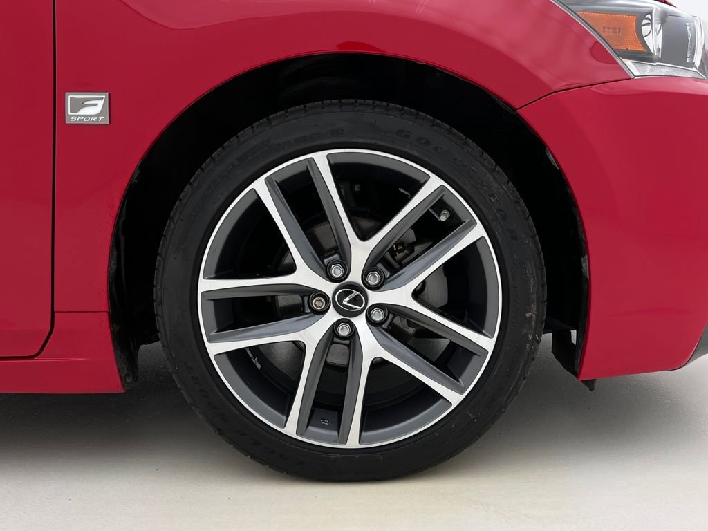 Used 2015 Lexus CT 200h w/ Navigation Package image 29