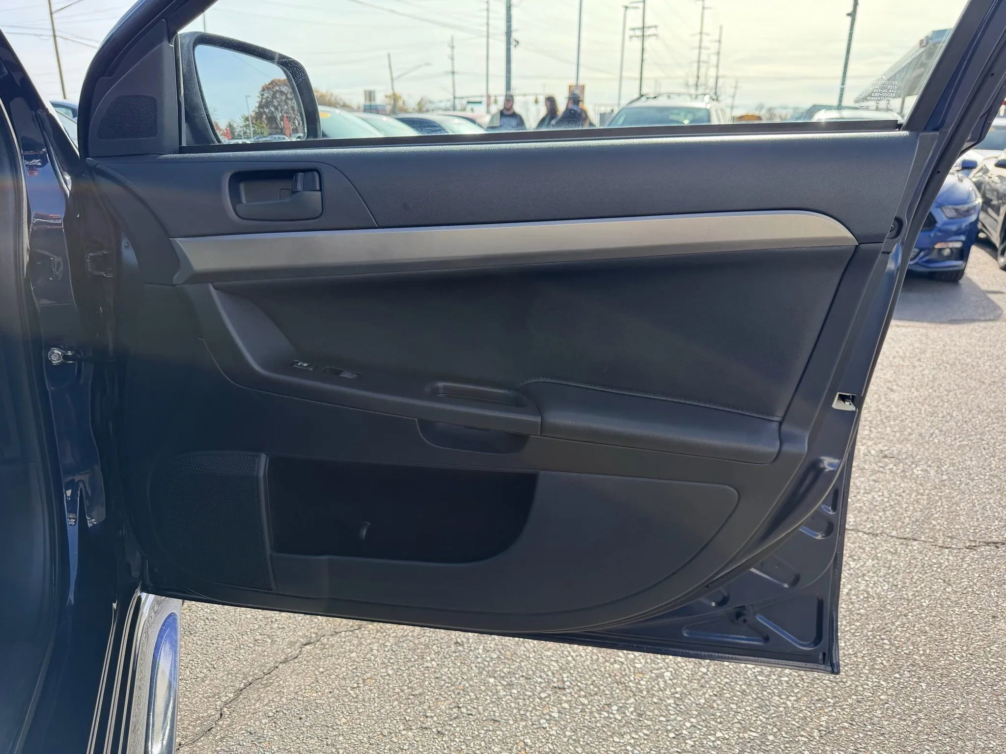 Used 2014 Mitsubishi Lancer ES image 27