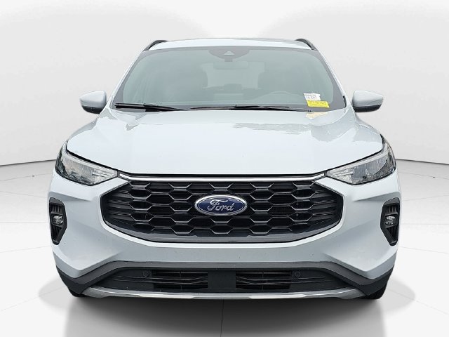 Certified 2025 Ford Escape ST-Line Select AWD/4WD image 10