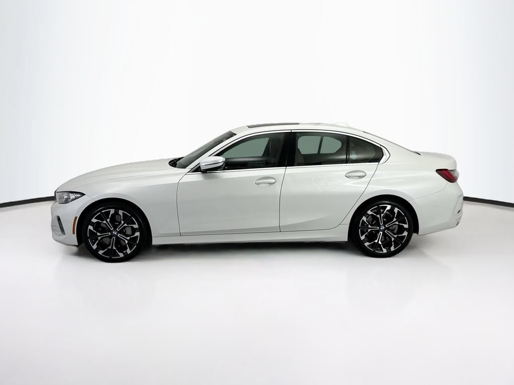 Used 2025 BMW 330i Sedan w/ Premium Package RWD image 8