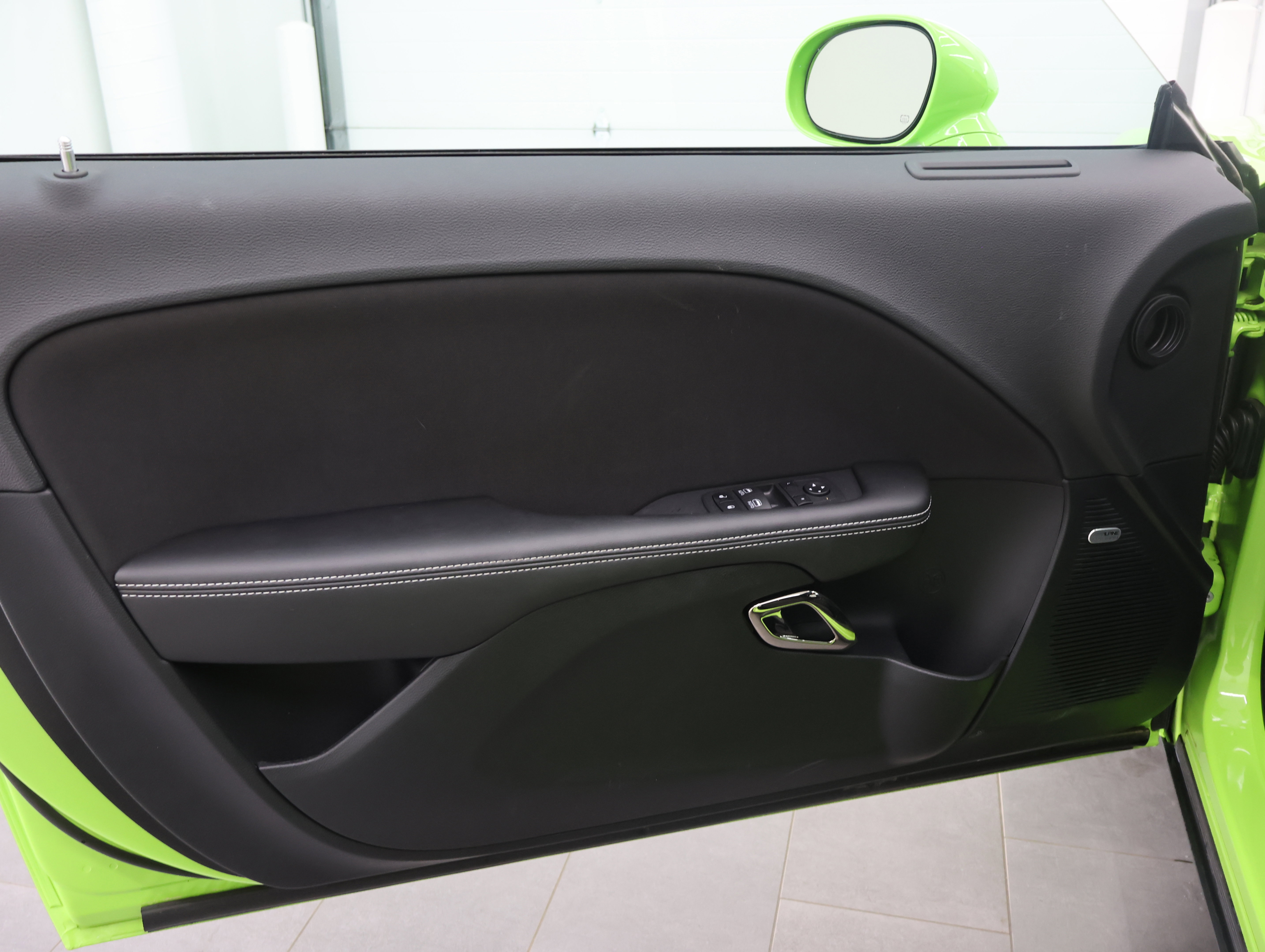 Used 2023 Dodge Challenger SRT Hellcat RWD image 31