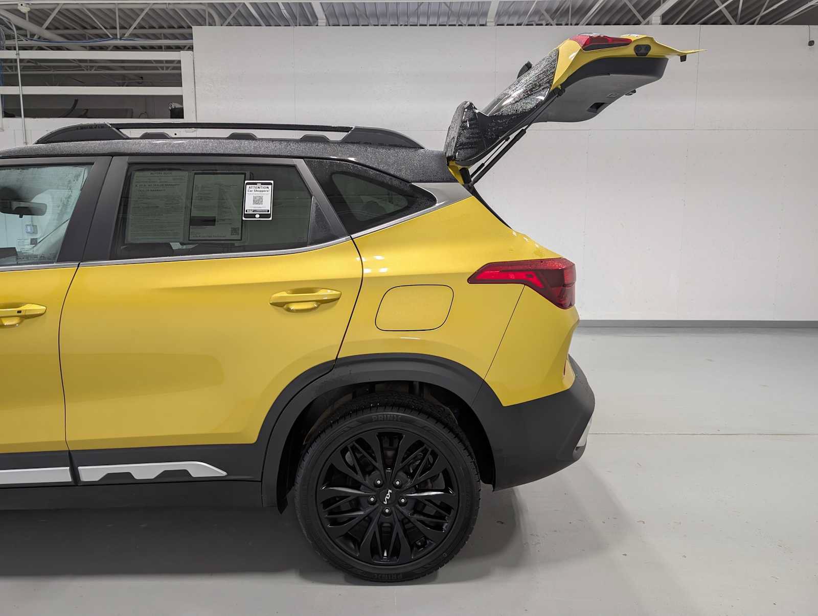 Certified 2023 Kia Seltos Nightfall Edition AWD/4WD image 11