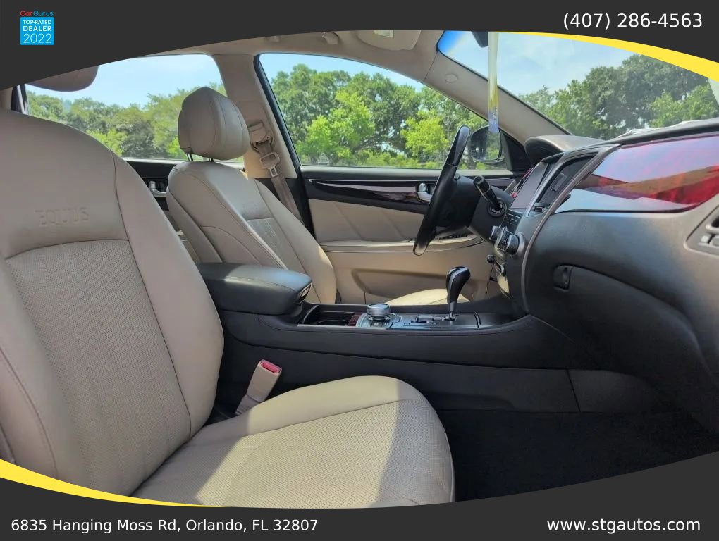 Used 2013 Hyundai Equus Signature RWD image 23