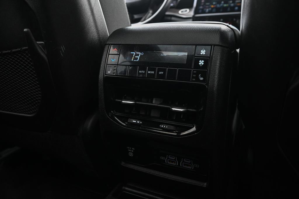 Used 2021 Jeep Grand Cherokee L Limited image 31