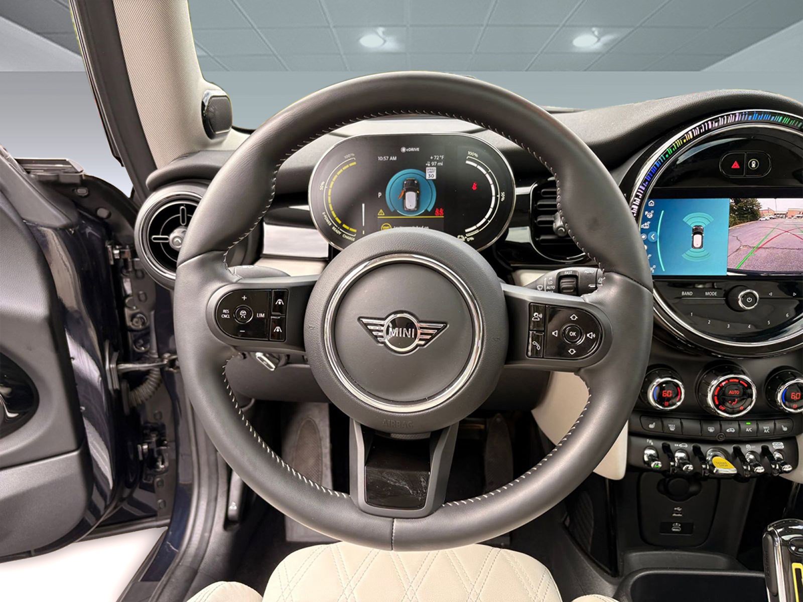 Used 2024 MINI Cooper SE image 16