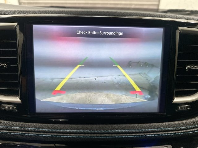 Used 2021 Chrysler Pacifica Touring-L FWD image 30