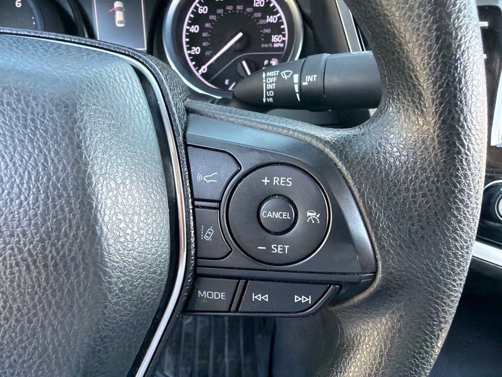 Used 2020 Toyota Camry LE FWD image 20